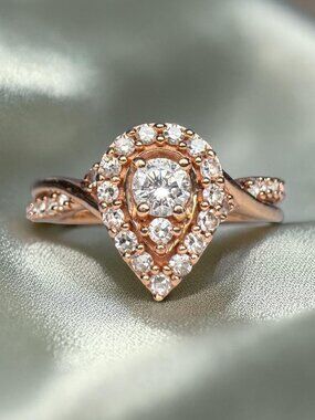 10K Rose Gold Diamond Ring Size 7 Pear Twist Shank 3/4ct Halo Diamond Ring -2.1g